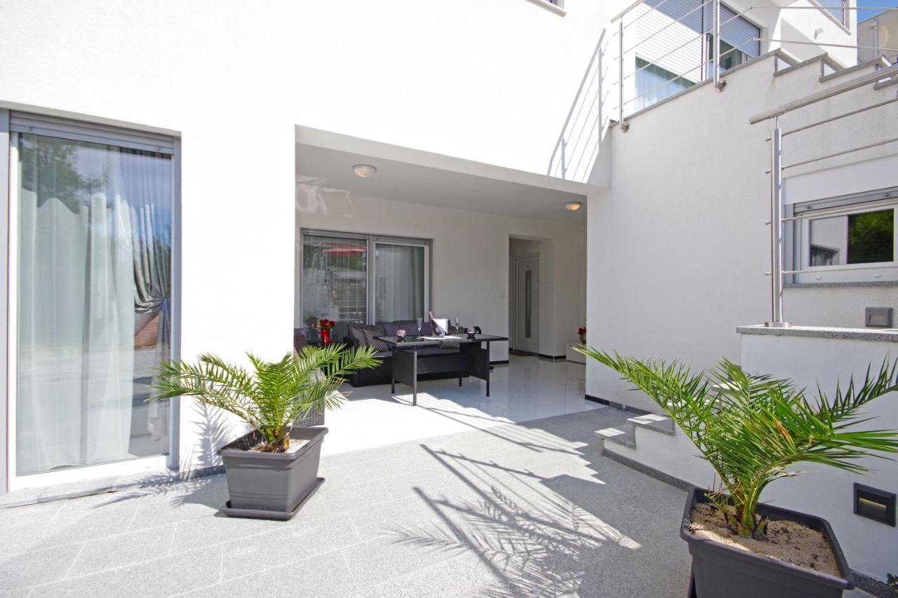 Villa Inis Makarska Esterno foto
